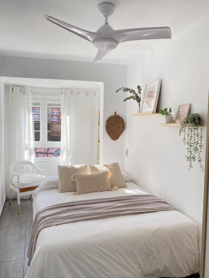 Malvarrosa, Cabañal, Wifi Free. Ca' Micaela. Apartamento *